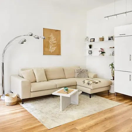 Peach Nest Budapest